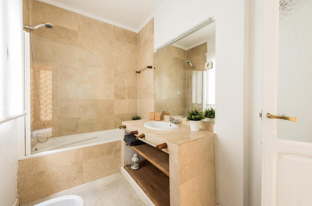 Plaza Paja Arrendamiento De Temporada Apartment Madrid Ngoại thất bức ảnh